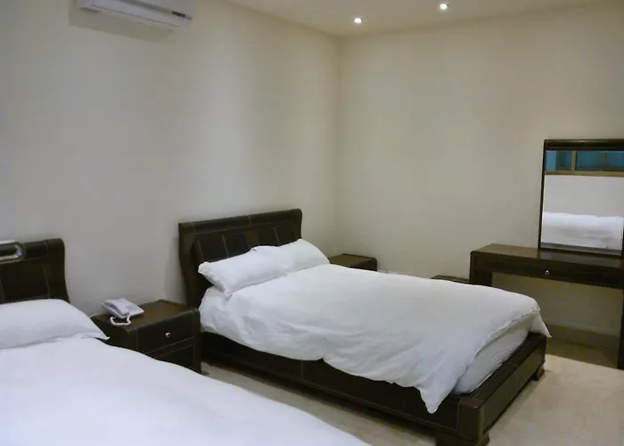 Hotel 770