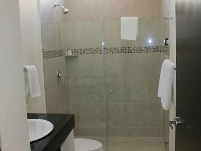 Hotel 770